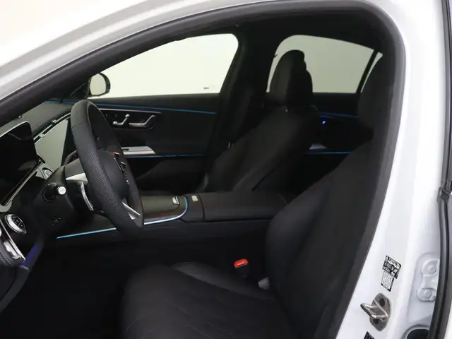 Mercedes-Benz E-Class view 11