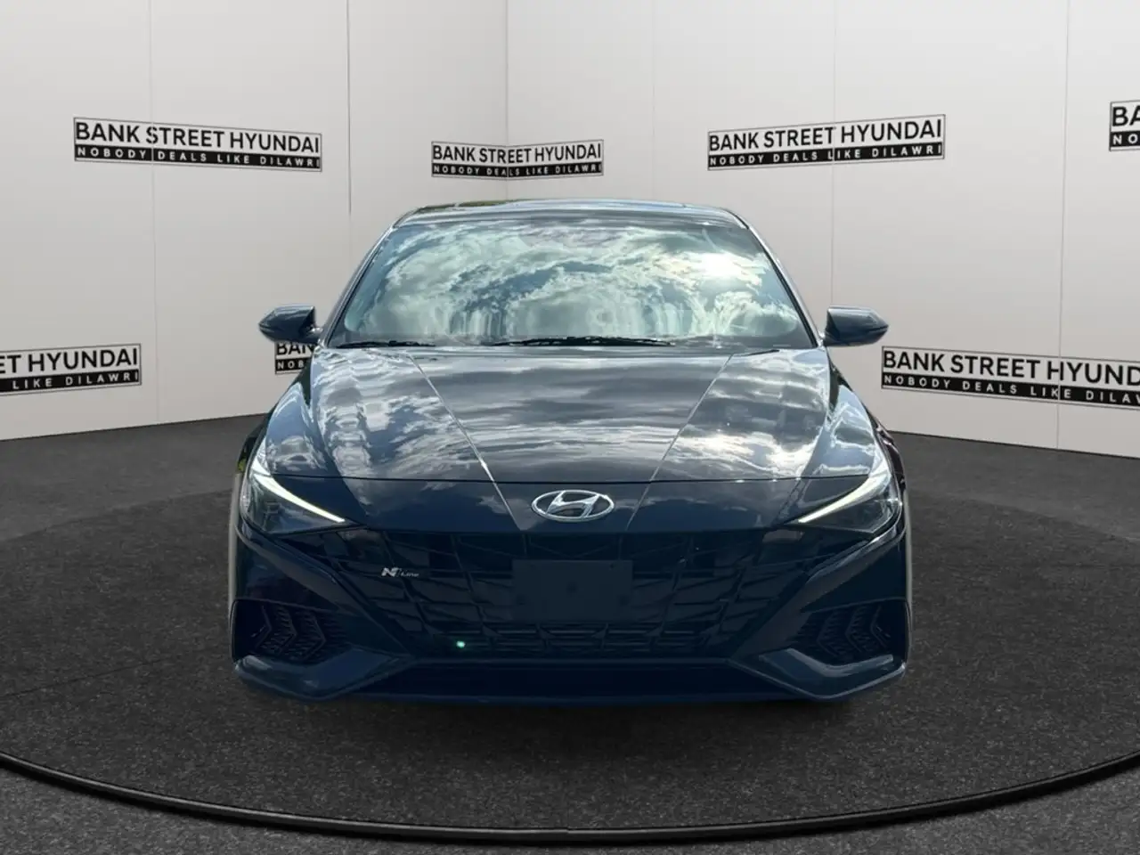 Hyundai ELANTRA снимка Hyundai ELANTRA