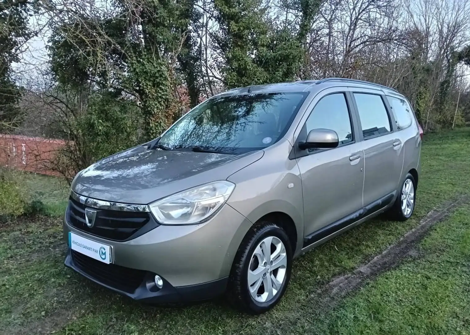 Dacia Lodgy 1.2 TCe 115 Prestige 7 places Révisé & Garantie 12 Mois 1ère Main Beige - 1