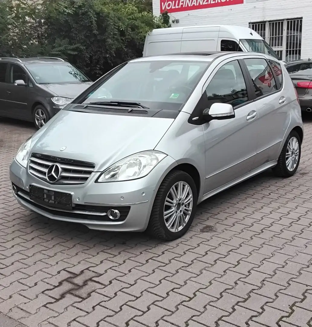 Mercedes-Benz A 180 A -Klasse A 180. Automatikgetriebe Argent - 1