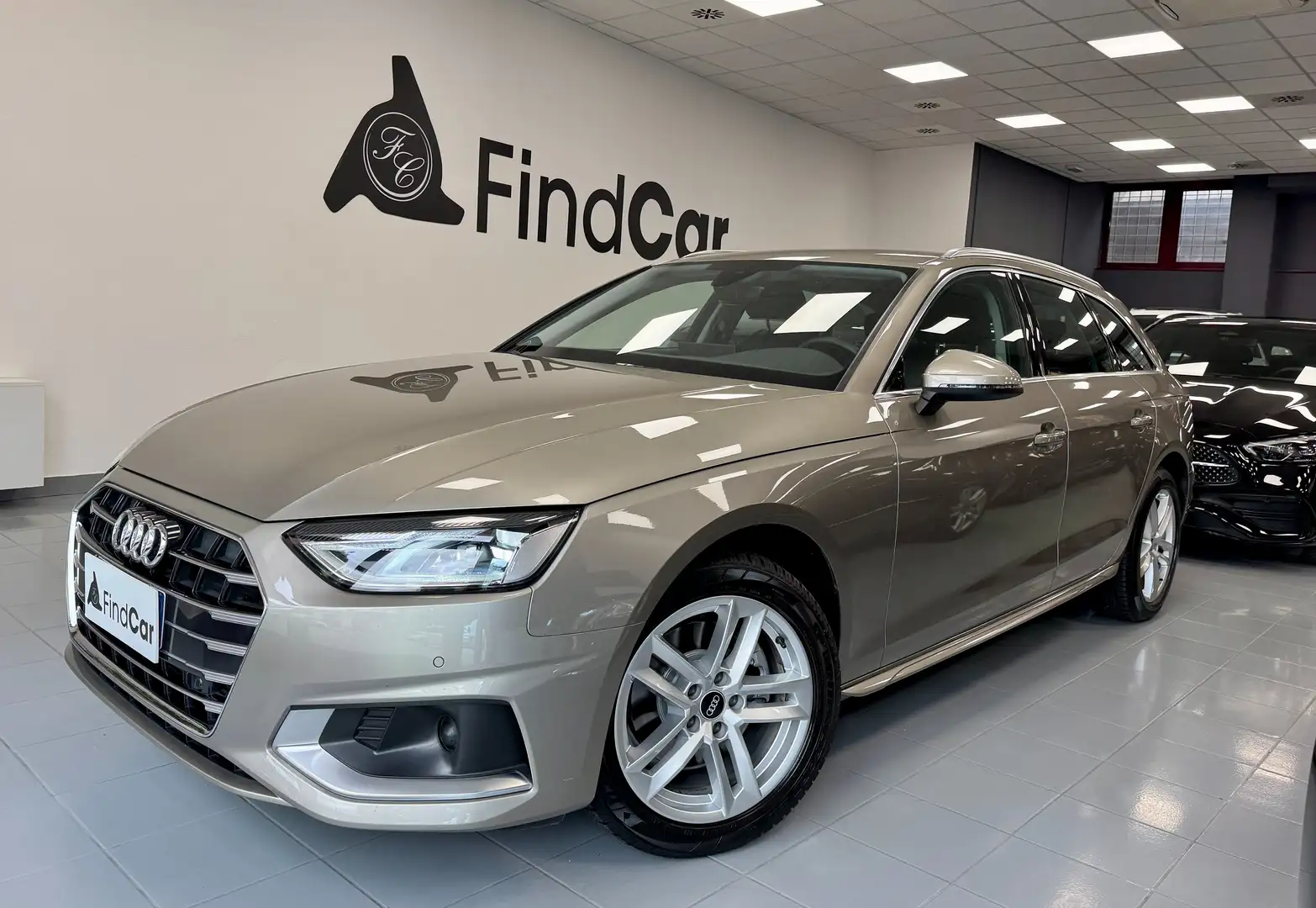 Audi A4 Avant 40 2.0 g-tron Advanced 170cv s-tronic Grigio - 1