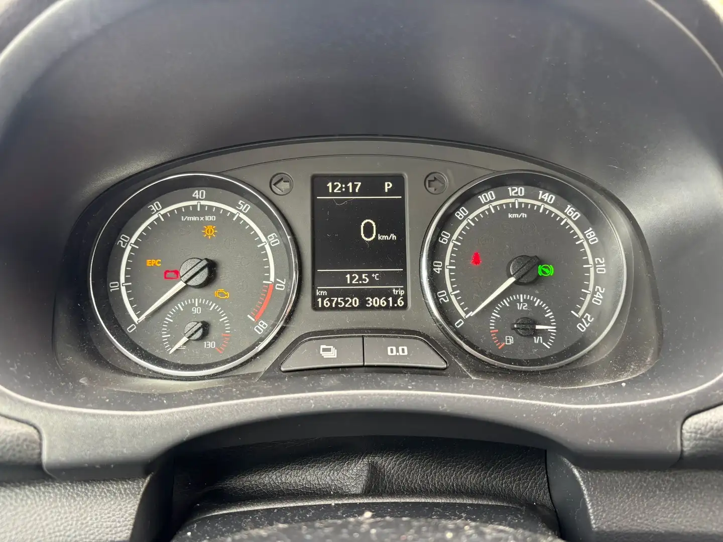 Skoda Fabia 1.4 TSI DSG RS - 2