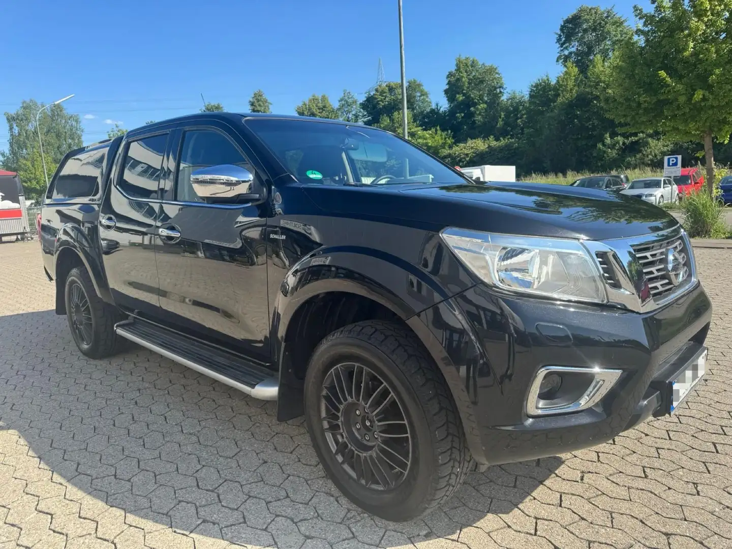 Nissan NP300 N-Connecta Double Cab 4x4 Noir - 2
