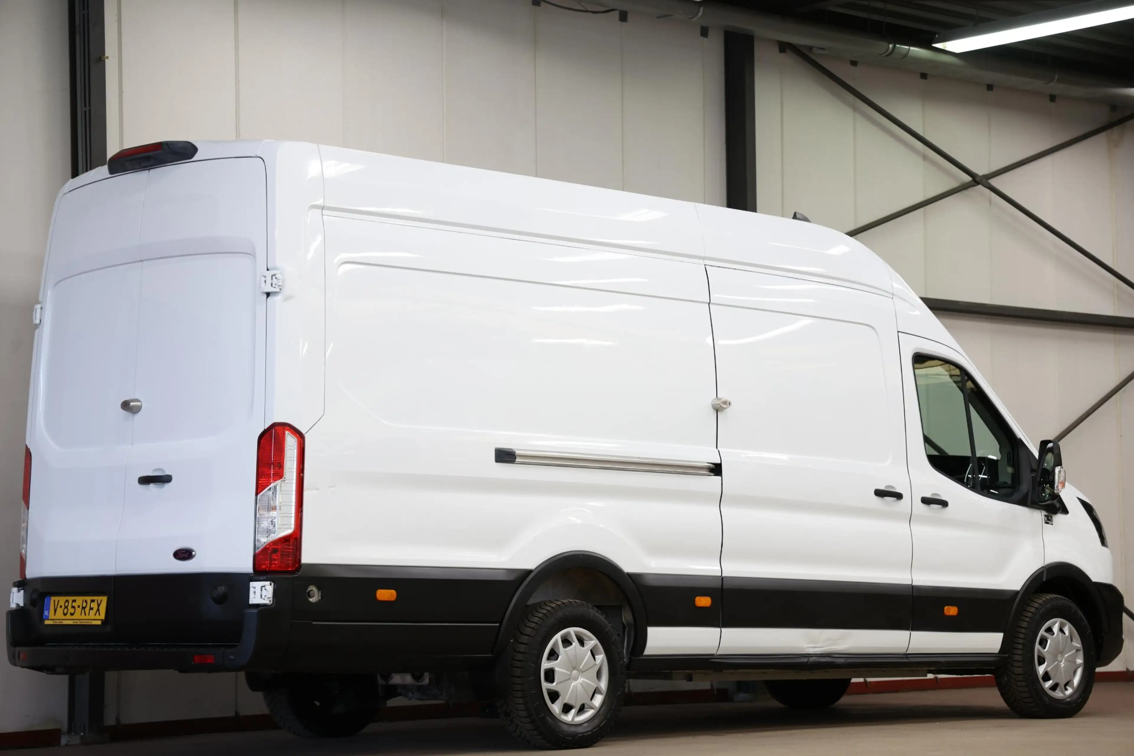 Ford E-Transit 350 L4H3 Trend 68 kWh CAMERA NAVI — photo 3