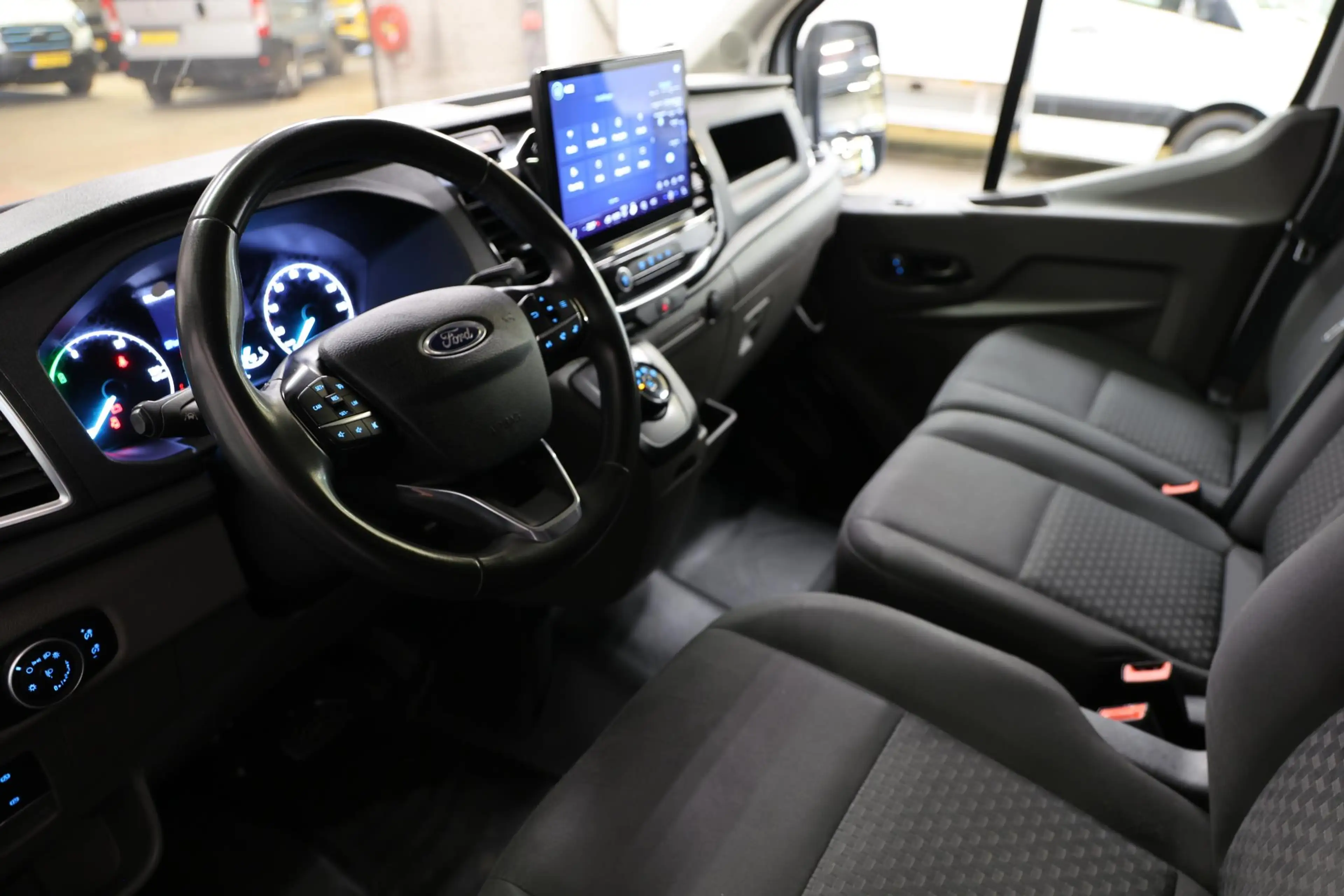 Ford E-Transit 350 L4H3 Trend 68 kWh CAMERA NAVI — photo 8