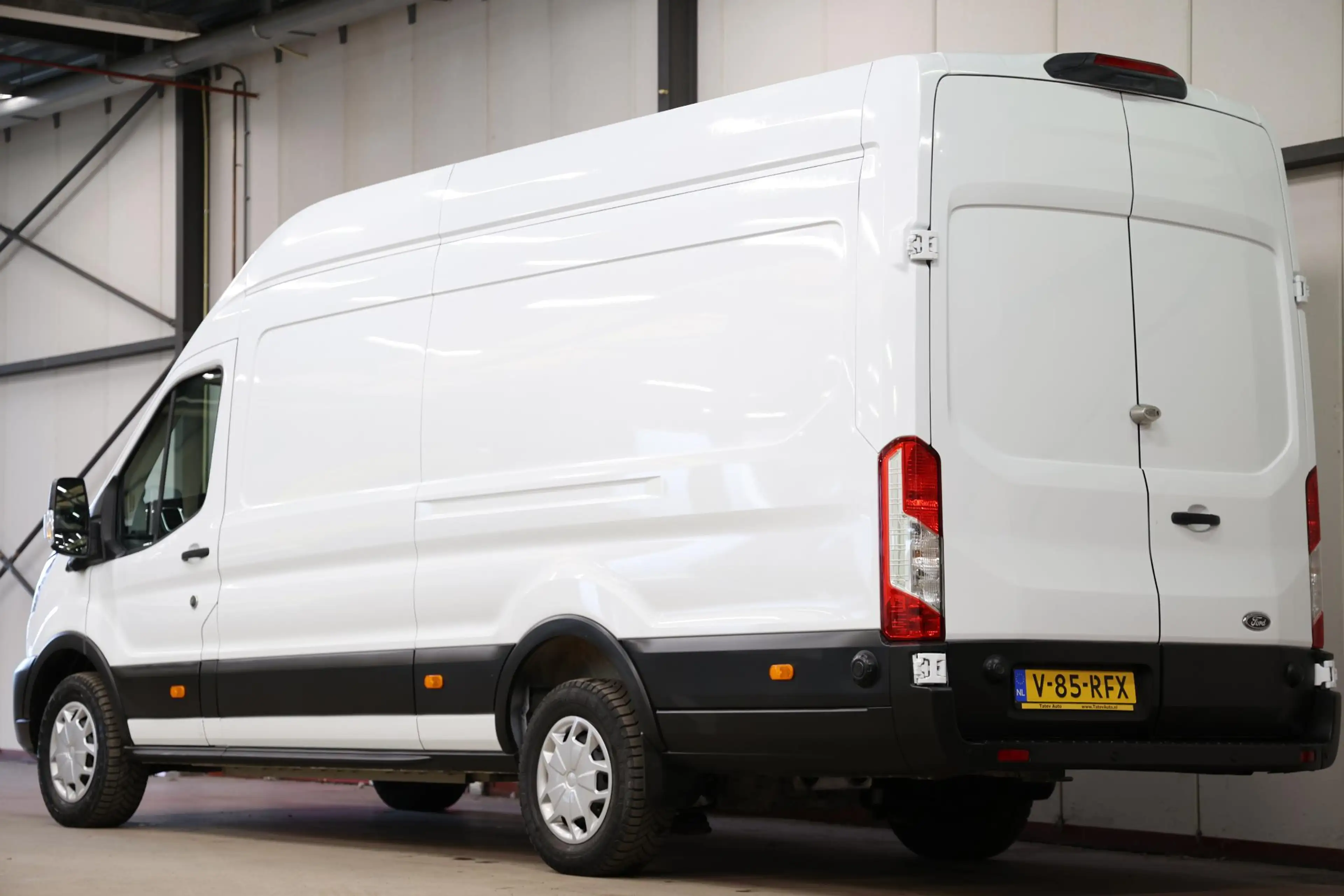 Ford E-Transit 350 L4H3 Trend 68 kWh CAMERA NAVI — photo 2