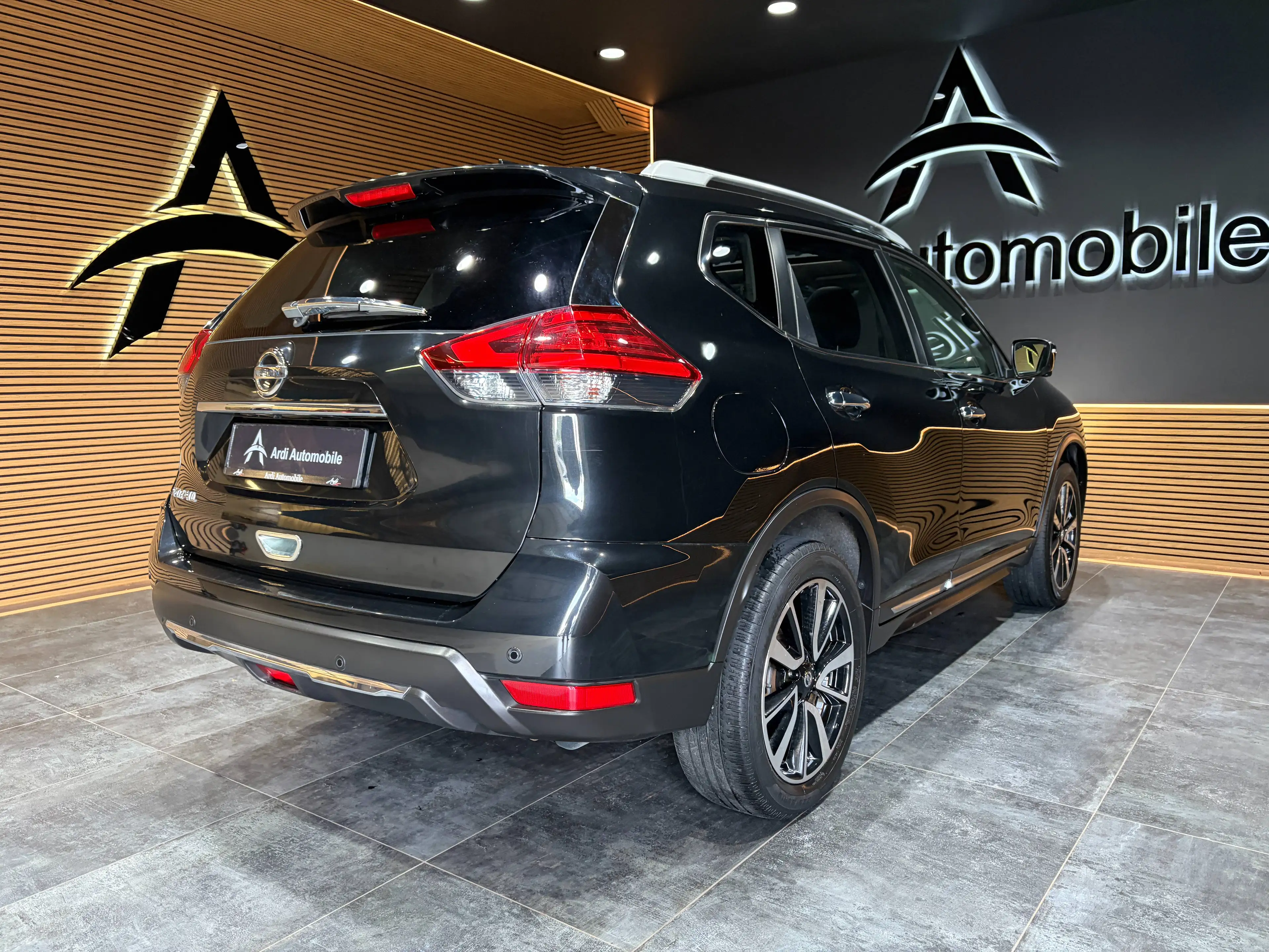 Nissan X-Trail 1.7 dCi 2WD Xtronic *TOIT OUV*1ER PROP*GARANTIE* — photo 4