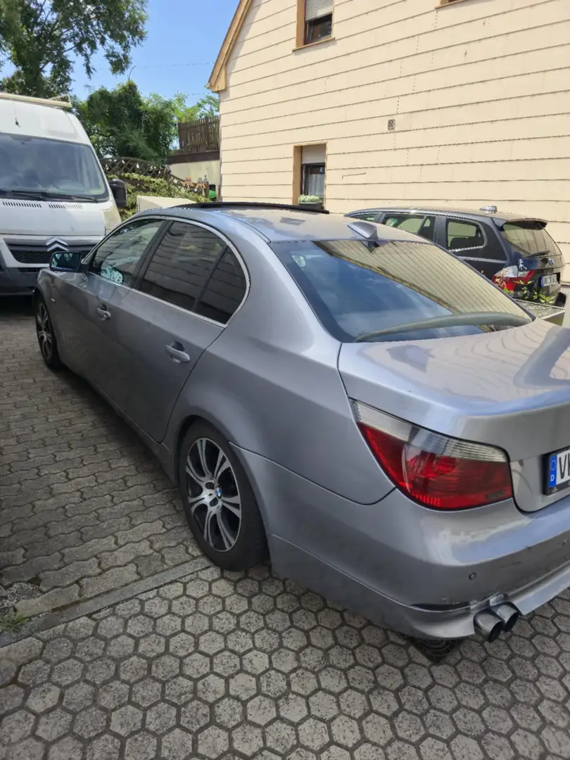 BMW 530 530d - 1