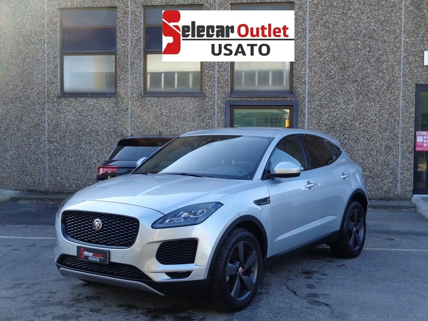 Jaguar E-Pace 2.0d i4 R-Dynamic HSE AWD 150CV auto N1 Argento - 1