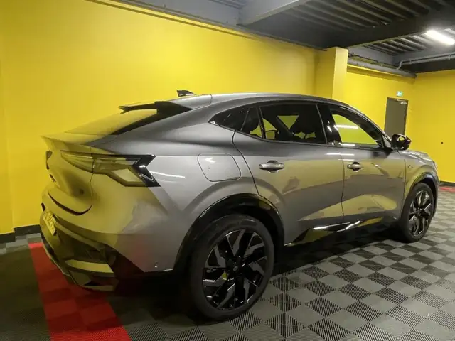 Renault Rafale view 14