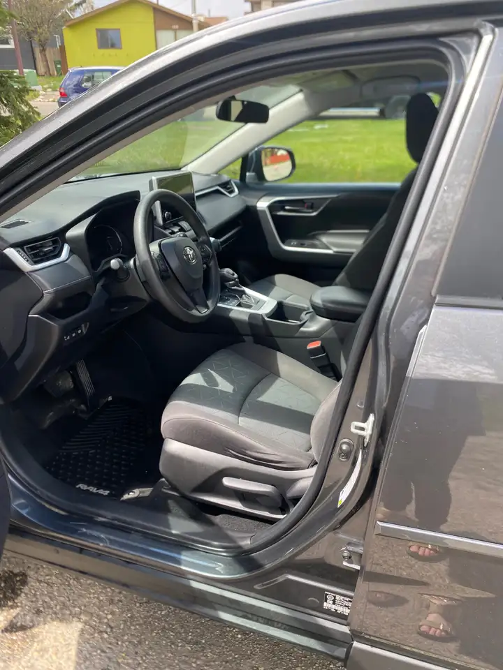 Toyota RAV 4 снимка Toyota RAV 4