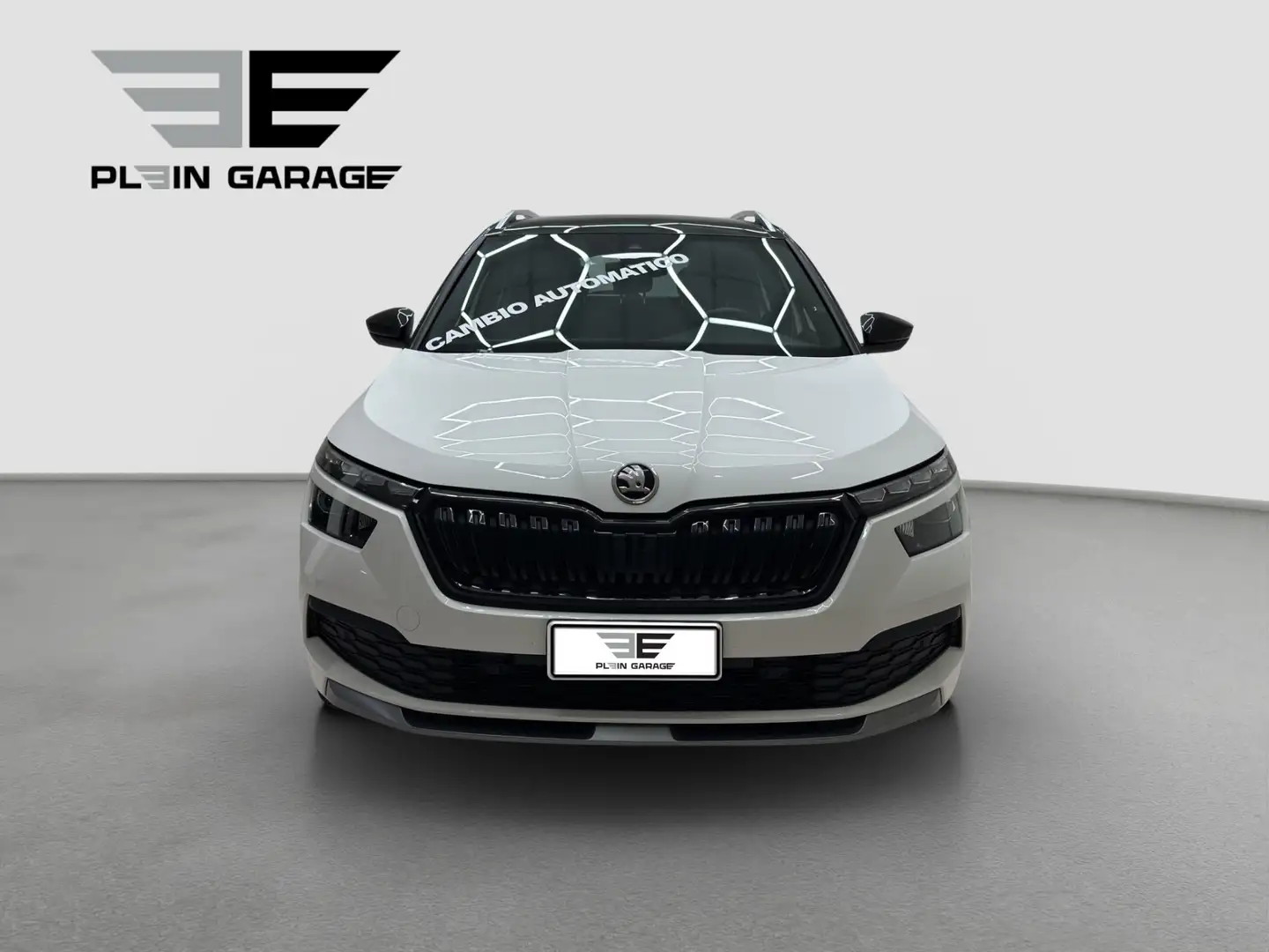 Skoda Kamiq 1.0 TSI 110 CV DSG ScoutLine Bianco - 2