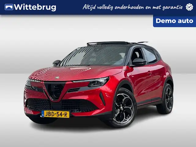 Alfa Romeo Junior Elettrica Speciale 54 kWh 156PK Schuif / Kanteldak