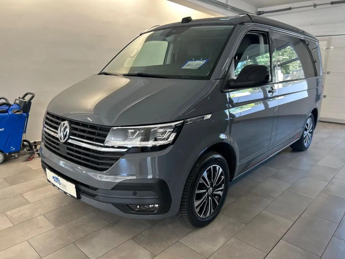 Volkswagen T6 California DSG 4-Motion Coast Edition Grau - 1