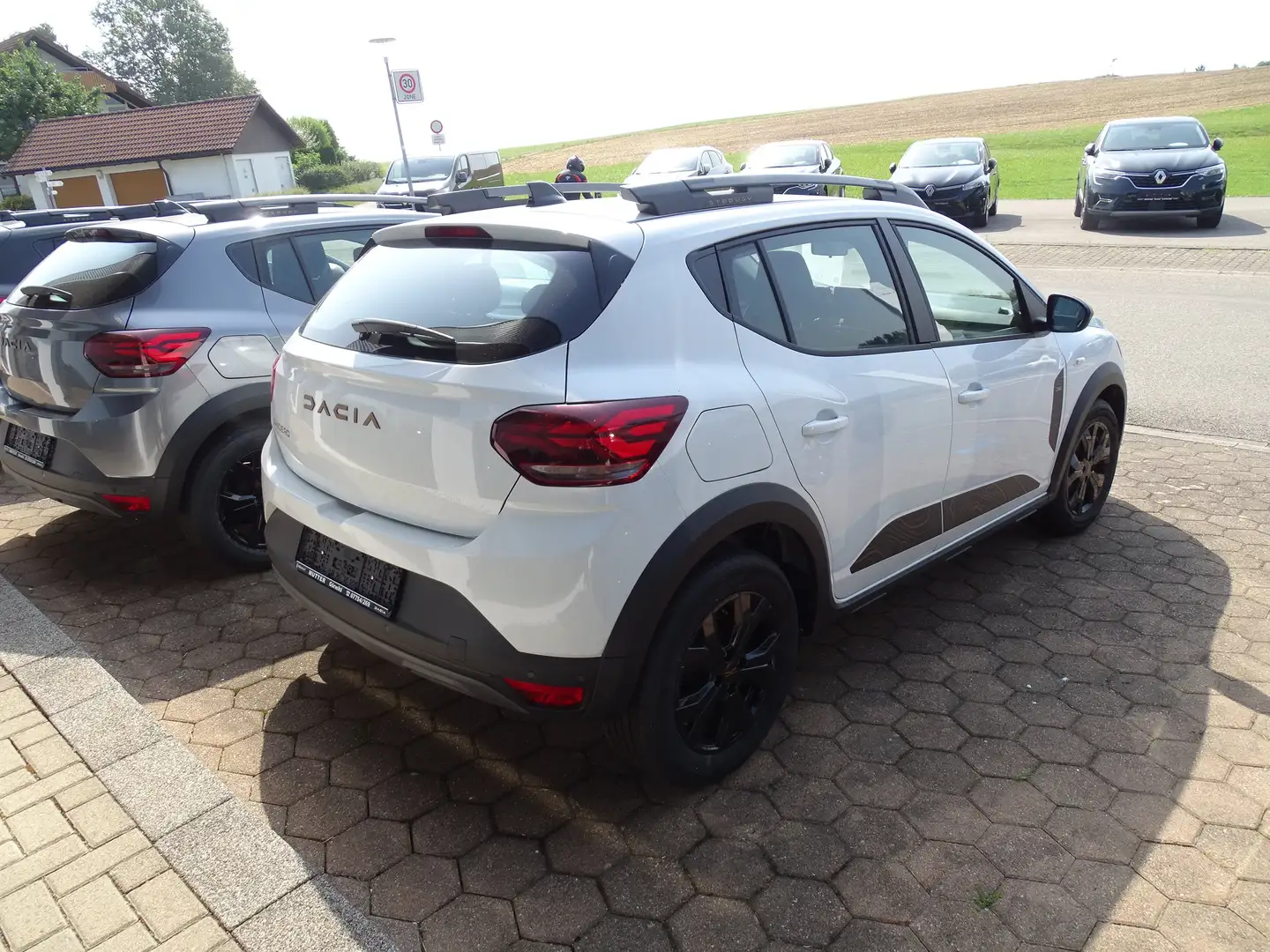 Dacia Sandero Stepway TCe 110 Extreme+ Weiß - 2