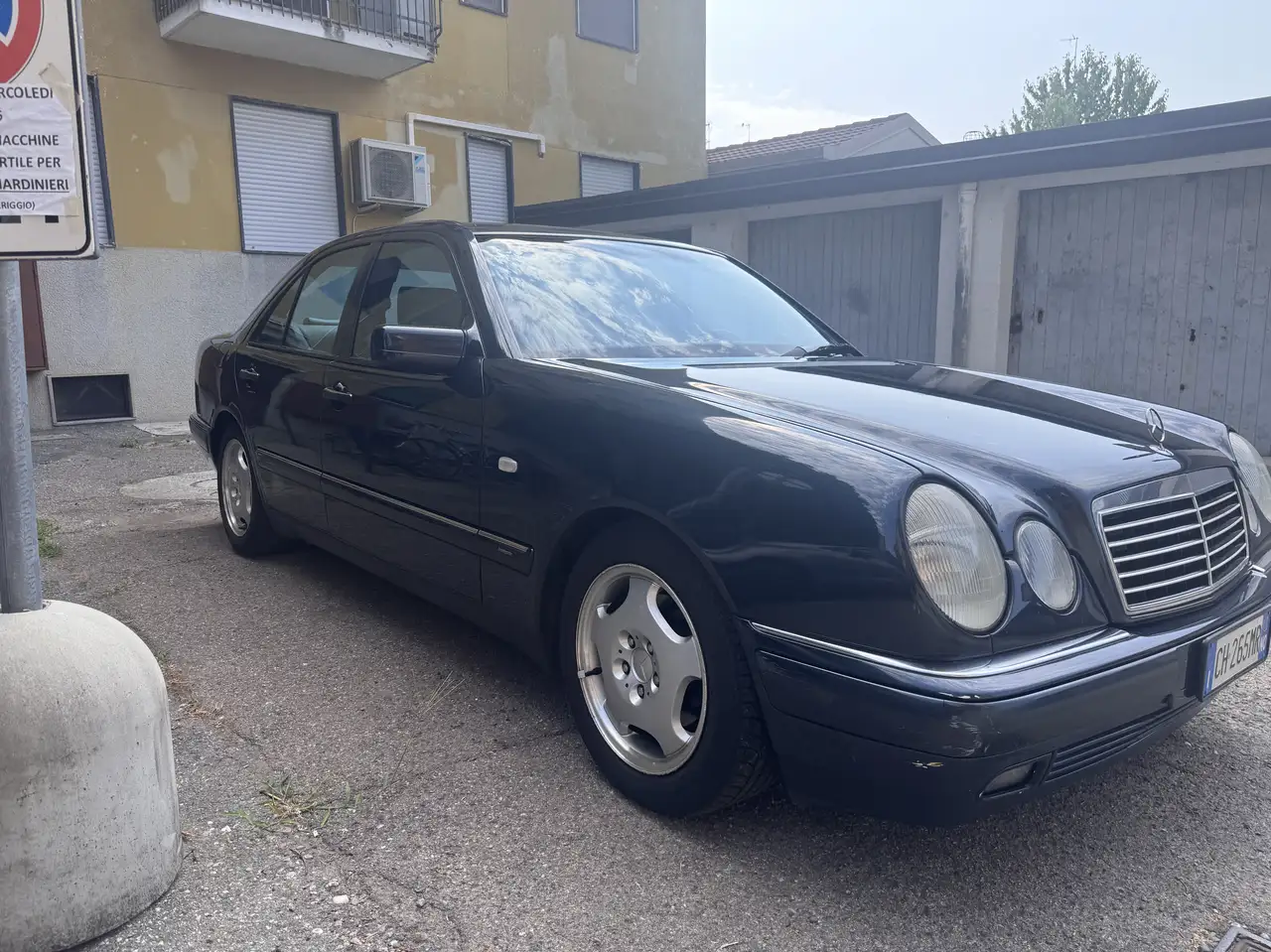 Mercedes-Benz E 200 Avantgarde, foto 7