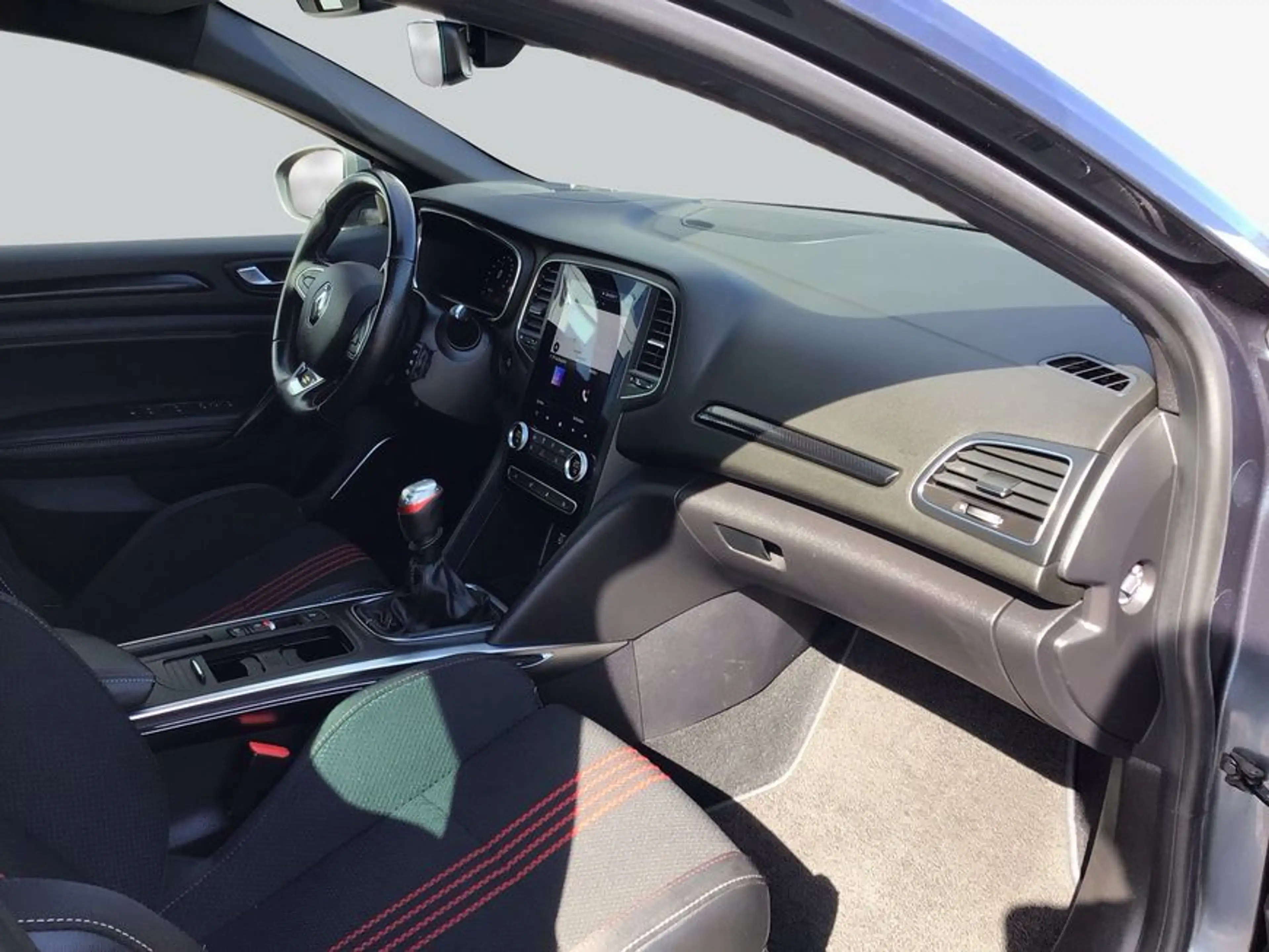 Renault Megane TCe 140 GPF R.S. LINE — photo 12