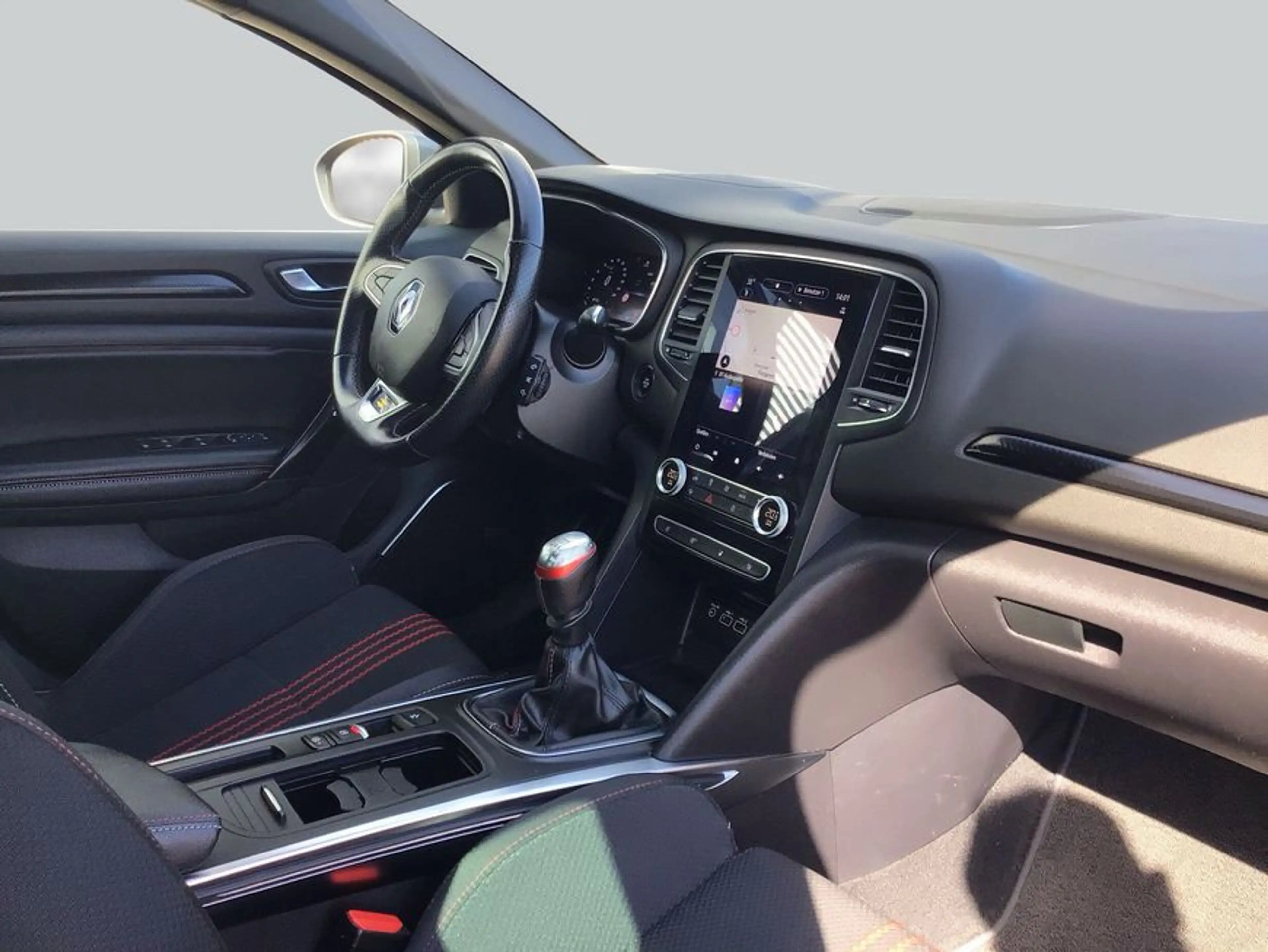 Renault Megane TCe 140 GPF R.S. LINE — photo 15