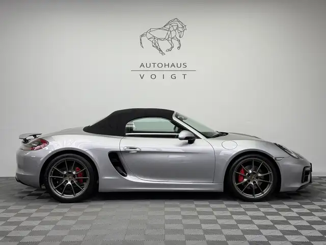 Porsche Boxster view 8