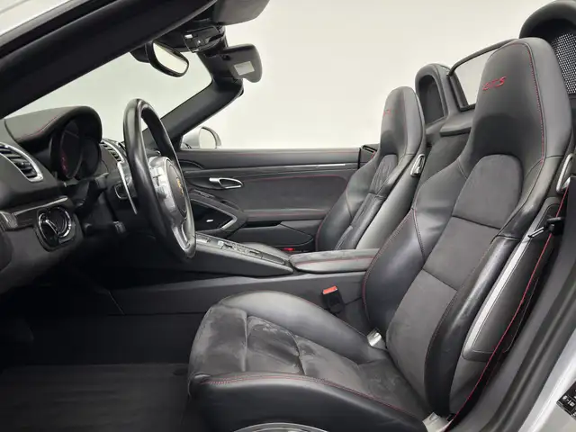Porsche Boxster view 14