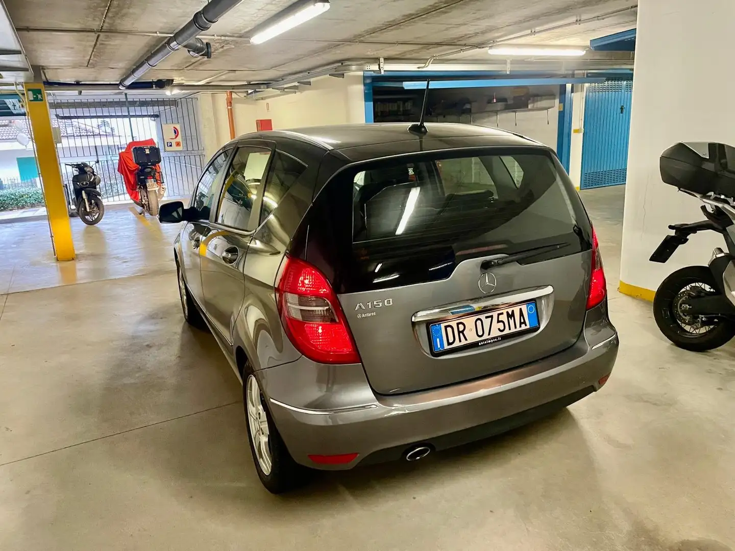 Mercedes-Benz A 150 Classe A - W/C 169 Avantgarde Gri - 2