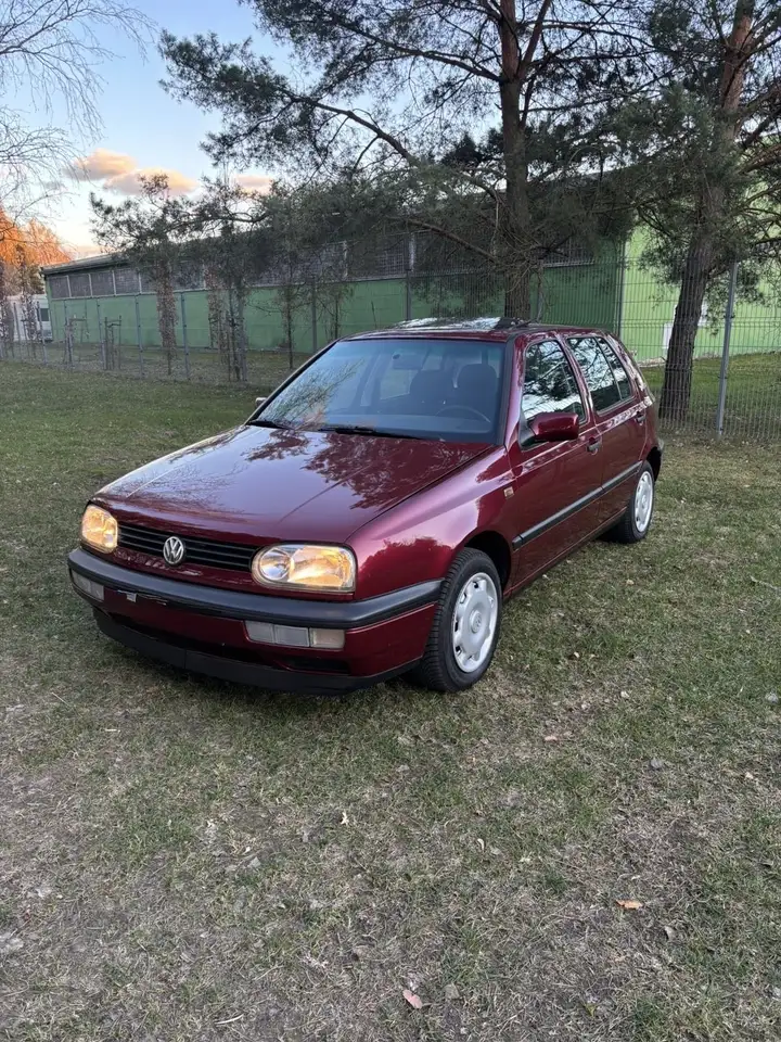 Volkswagen Golf 1.8 Automatik Avenue, foto 1