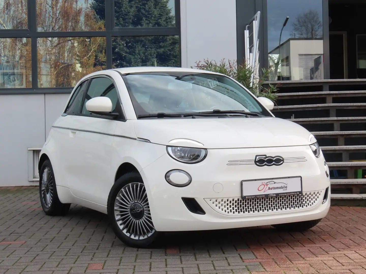 Fiat 500e 42 kWh Klimaauto. Carplay Touchscreen Blanco - 1