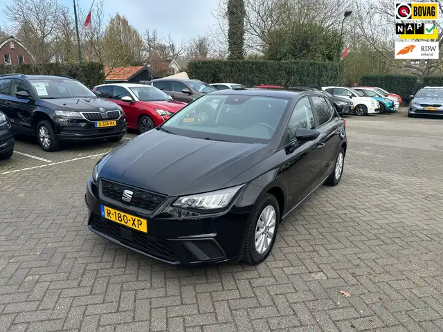SEAT Ibiza 1.0 EcoTSI Style Business Connect , carplay , pdc
