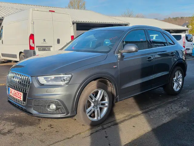 Audi Q3 2.0 TFSI Quattro/3xS-Line/Aut./1.Hand/Scheckh