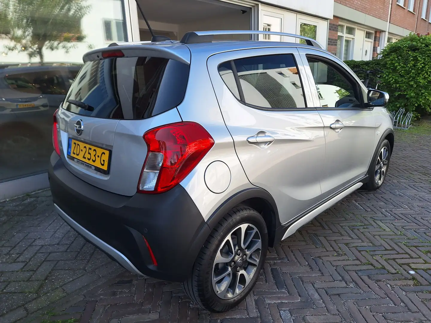 Opel Karl 1.0 Rocks Online Edition Automaat /39.000 Km/Navi/ Grijs - 2