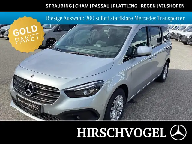 Mercedes-Benz null