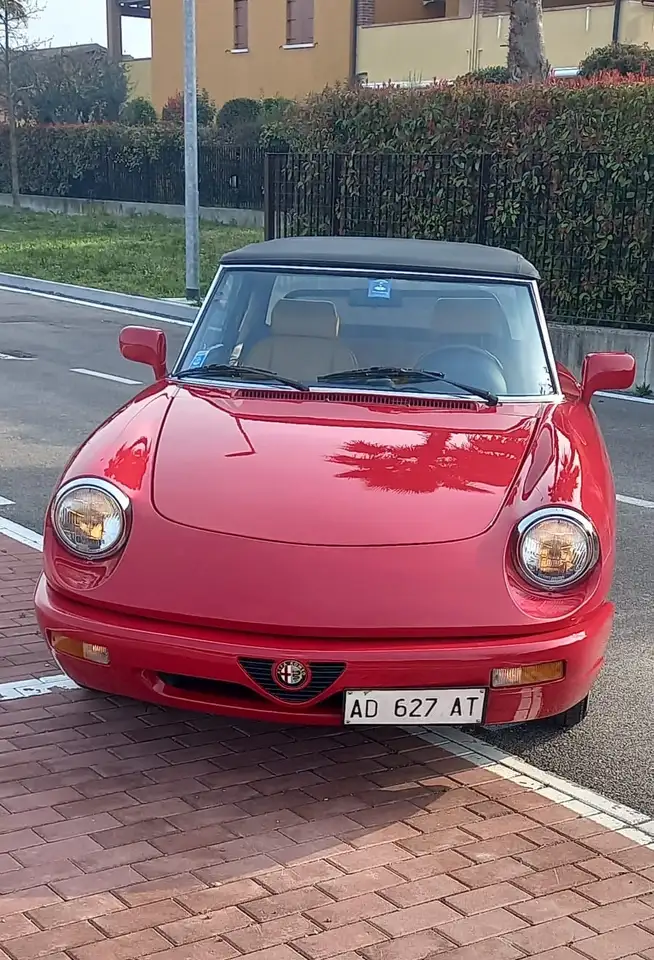 Alfa Romeo Spider 2.0, foto 1