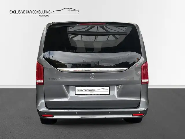 Mercedes-Benz V-Class view 5