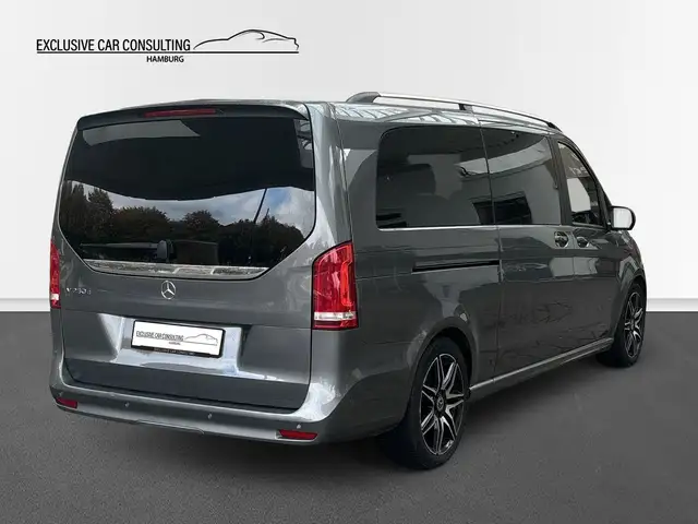 Mercedes-Benz V-Class view 6