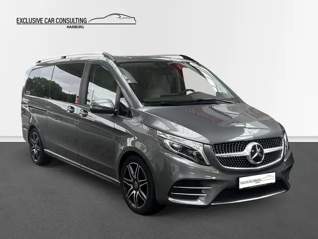 Mercedes-Benz V-Class view 3