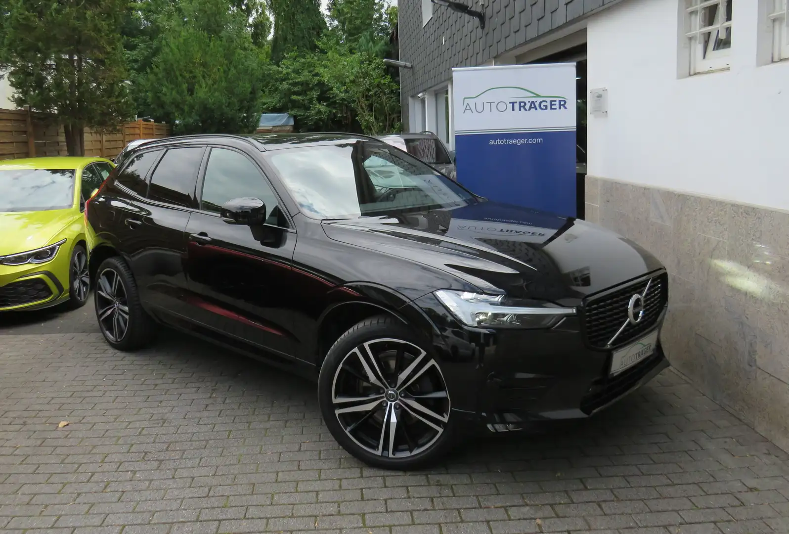 Volvo XC60 R Design AWD // Pano, ACC, DAB, H/K Schwarz - 1