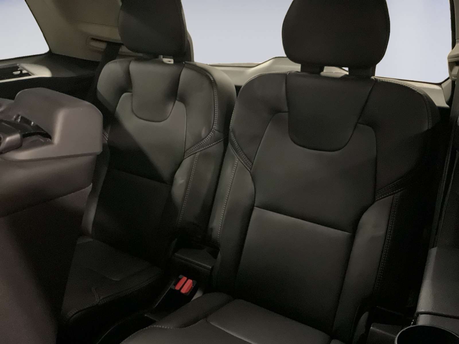 2023 Volvo XC90 2.0L 7-Seater! Luxury! Premium Features! thumb 14