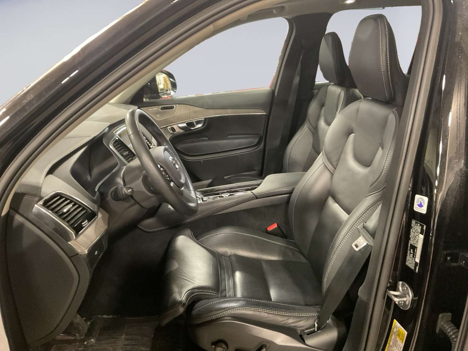2023 Volvo XC90 2.0L 7-Seater! Luxury! Premium Features! thumb 11
