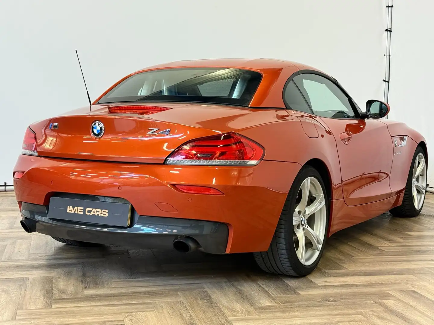 BMW Z4 Roadster SDrive35i High Executive , AUTOMAAT , 306 Orange - 2