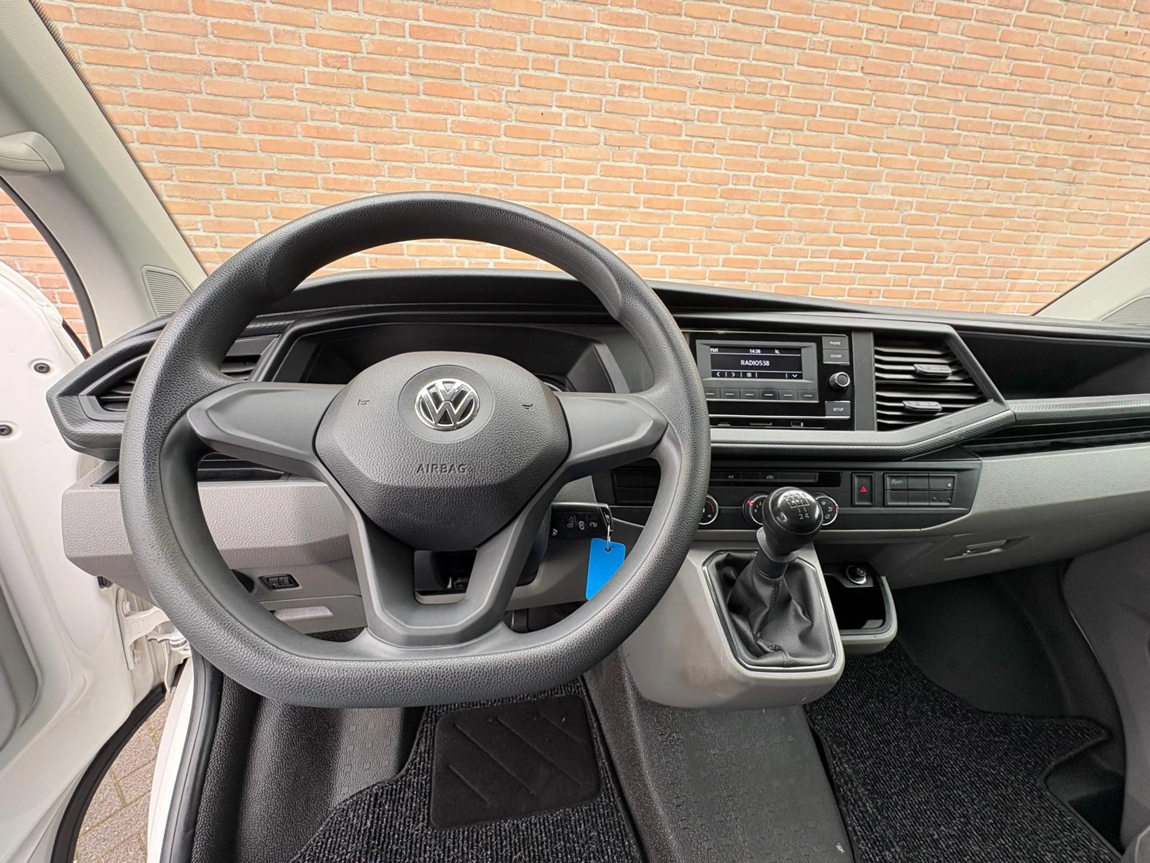 Volkswagen T6.1 Transporter 2.0TDI 110PK L1H1 Imperiaal / Trekhaak / Euro6 — photo 7