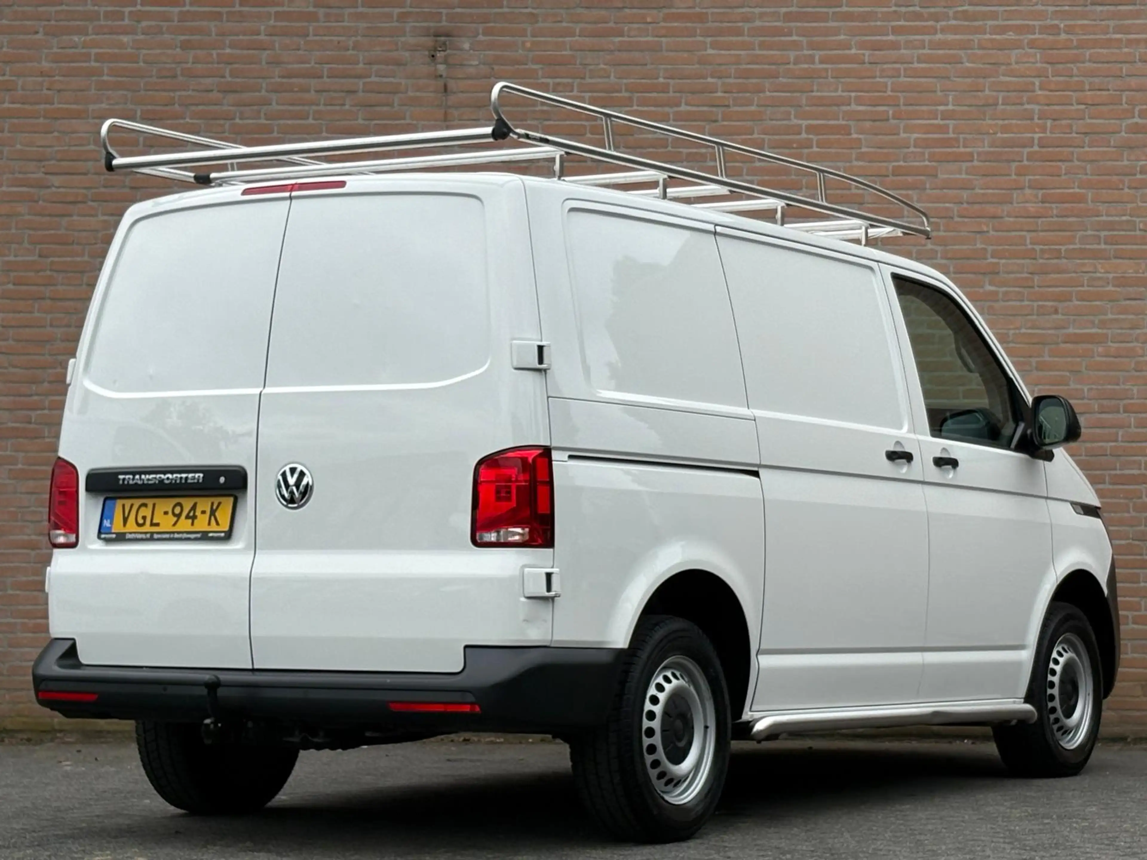 Volkswagen T6.1 Transporter 2.0TDI 110PK L1H1 Imperiaal / Trekhaak / Euro6 — photo 4