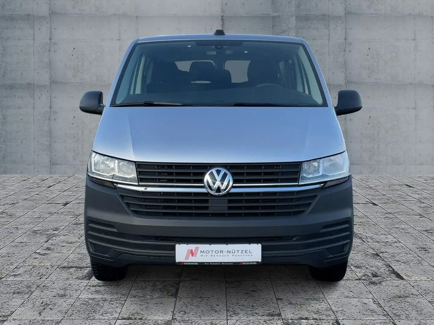 Volkswagen T6.1 Kombi 2.0TDI DSG APP+SHZ+2xPDC+GRA+9-SITZER Silber - 2