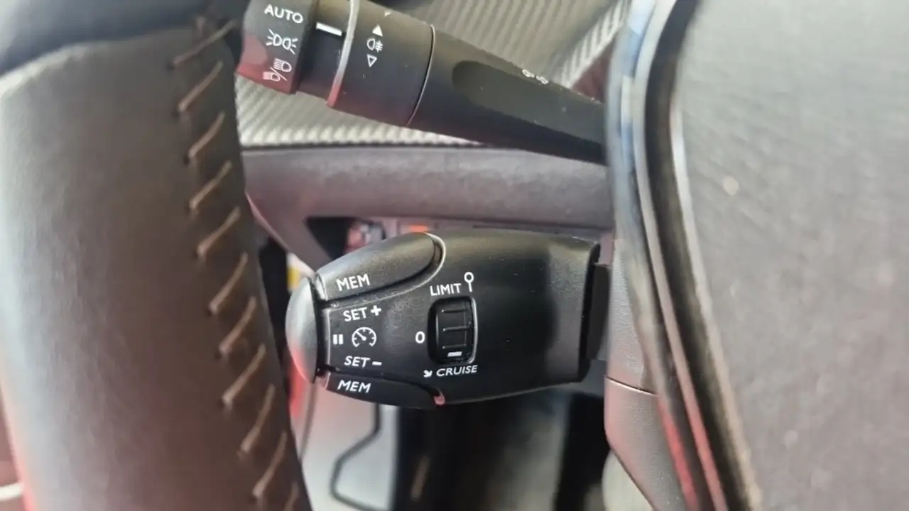 Peugeot 2008 2008 — photo 16