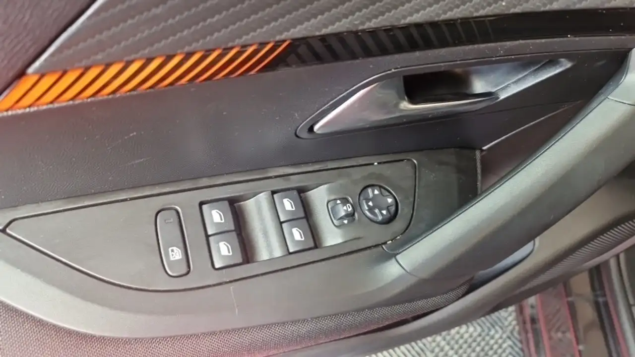 Peugeot 2008 2008 — photo 15