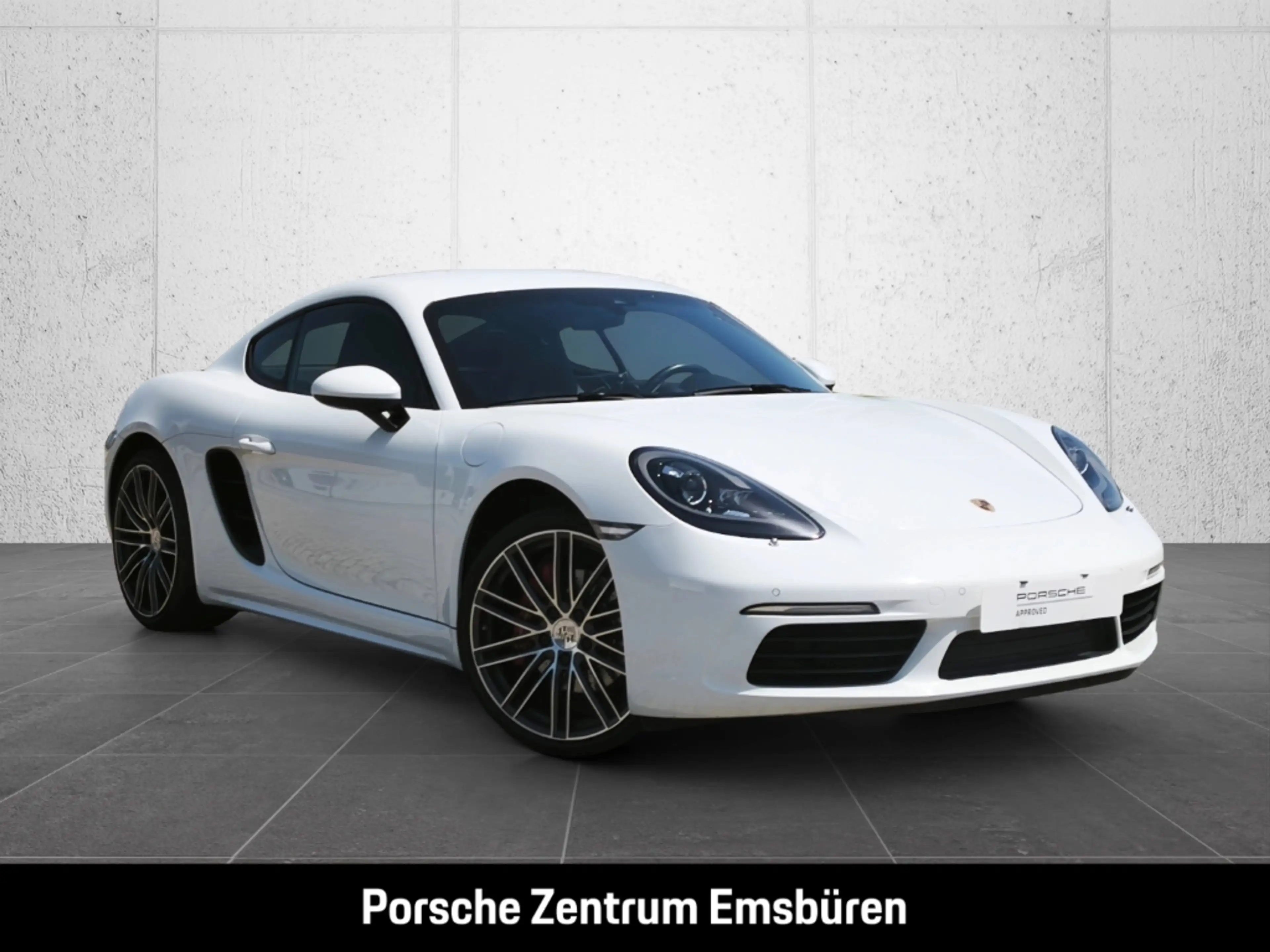 Porsche Cayman 718 S — photo 9