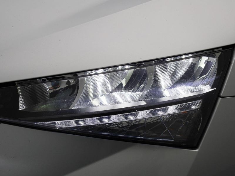 Skoda Scala 1.0 TSI Sport Business | ACHTERUITRIJCAMERA | SPOR — photo 13