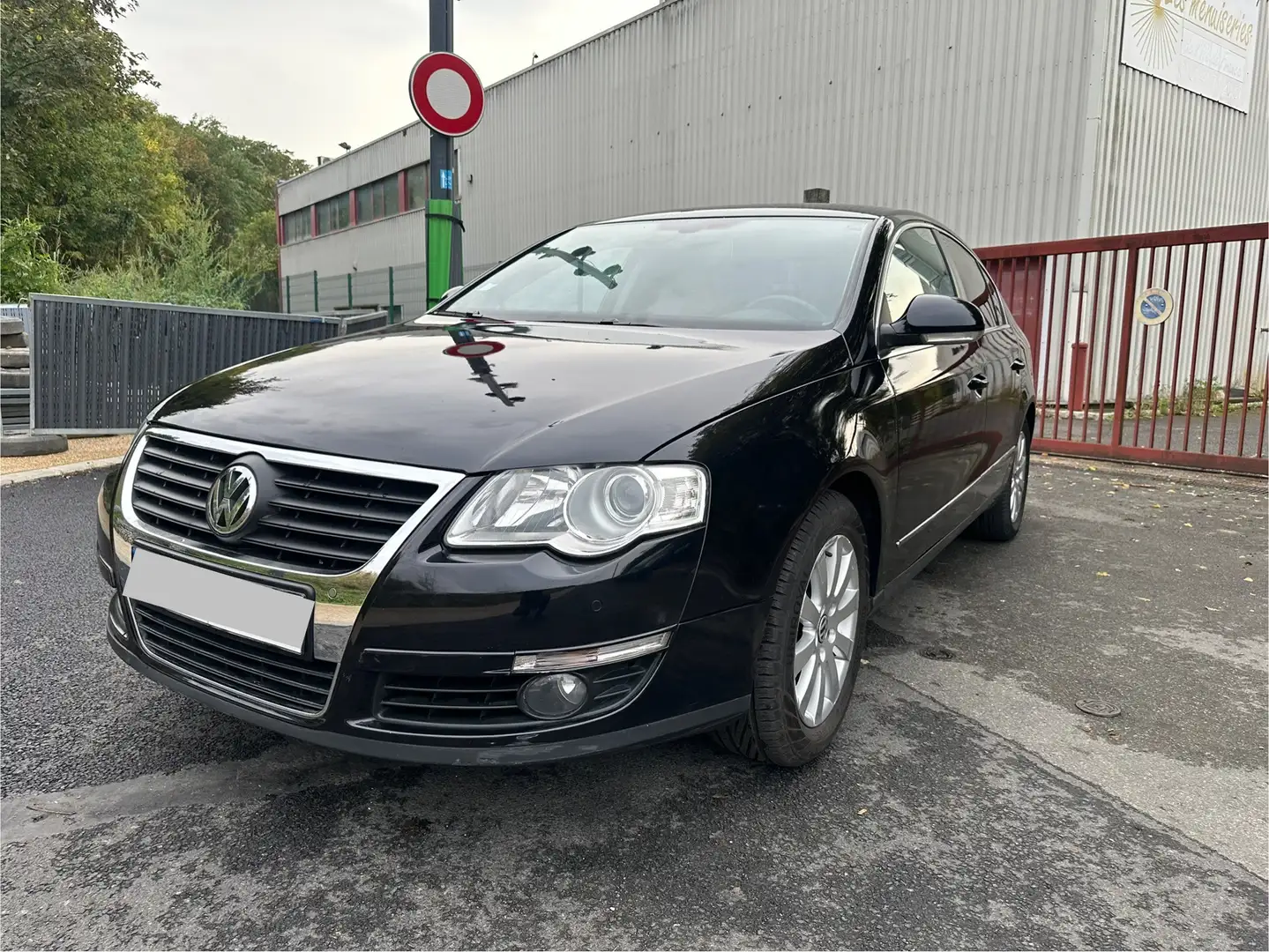 Volkswagen Passat 1.9 TDI 105 Confortline - 1