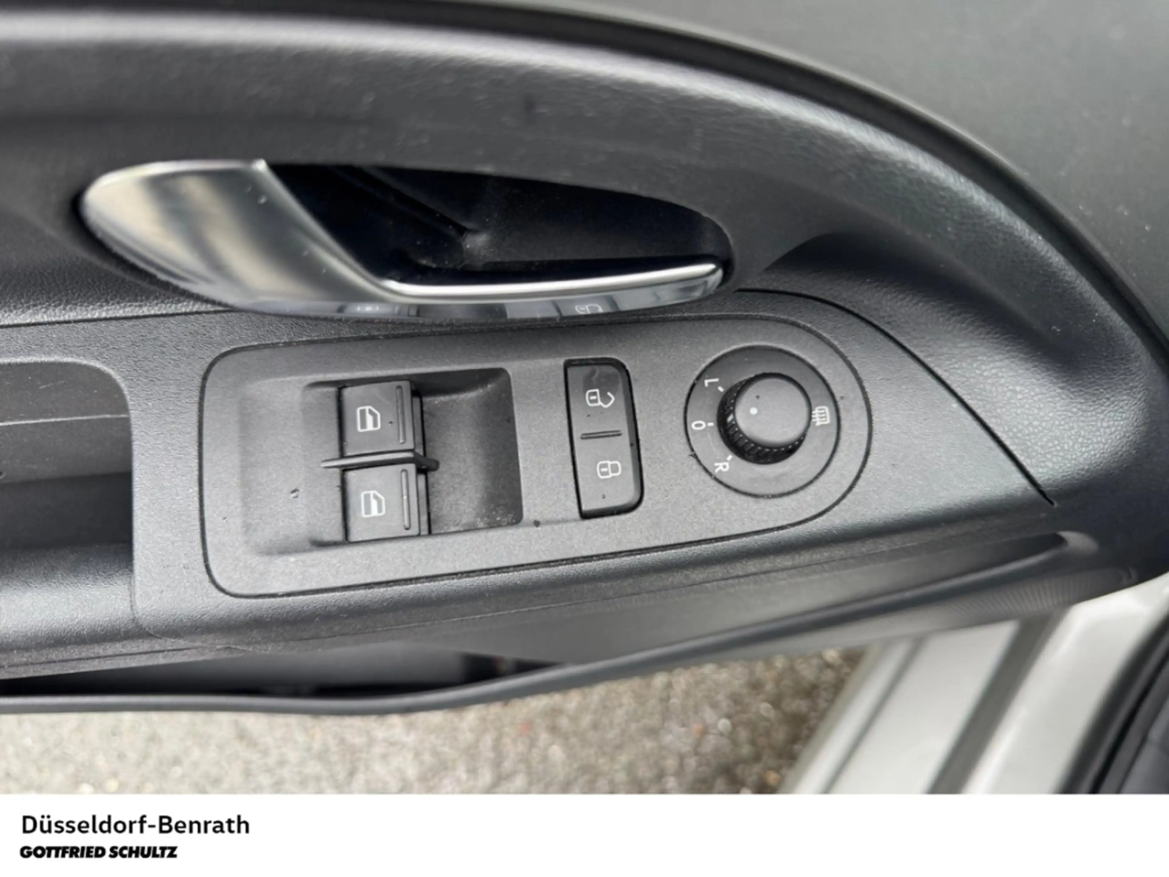 SEAT Mii Chic 1.0 TSI Klima Parkhilfe Sitzheizung — photo 10