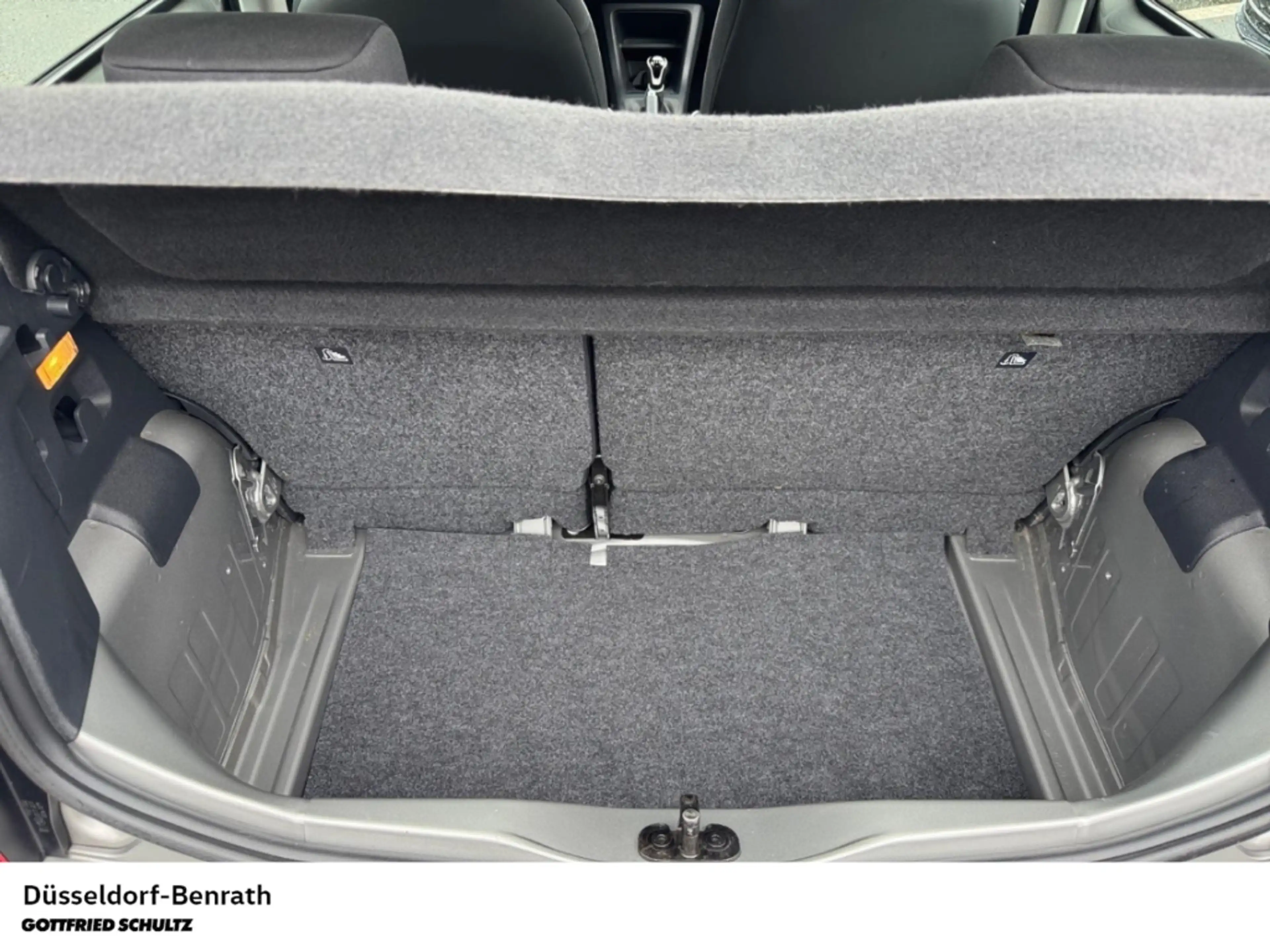 SEAT Mii Chic 1.0 TSI Klima Parkhilfe Sitzheizung — photo 7
