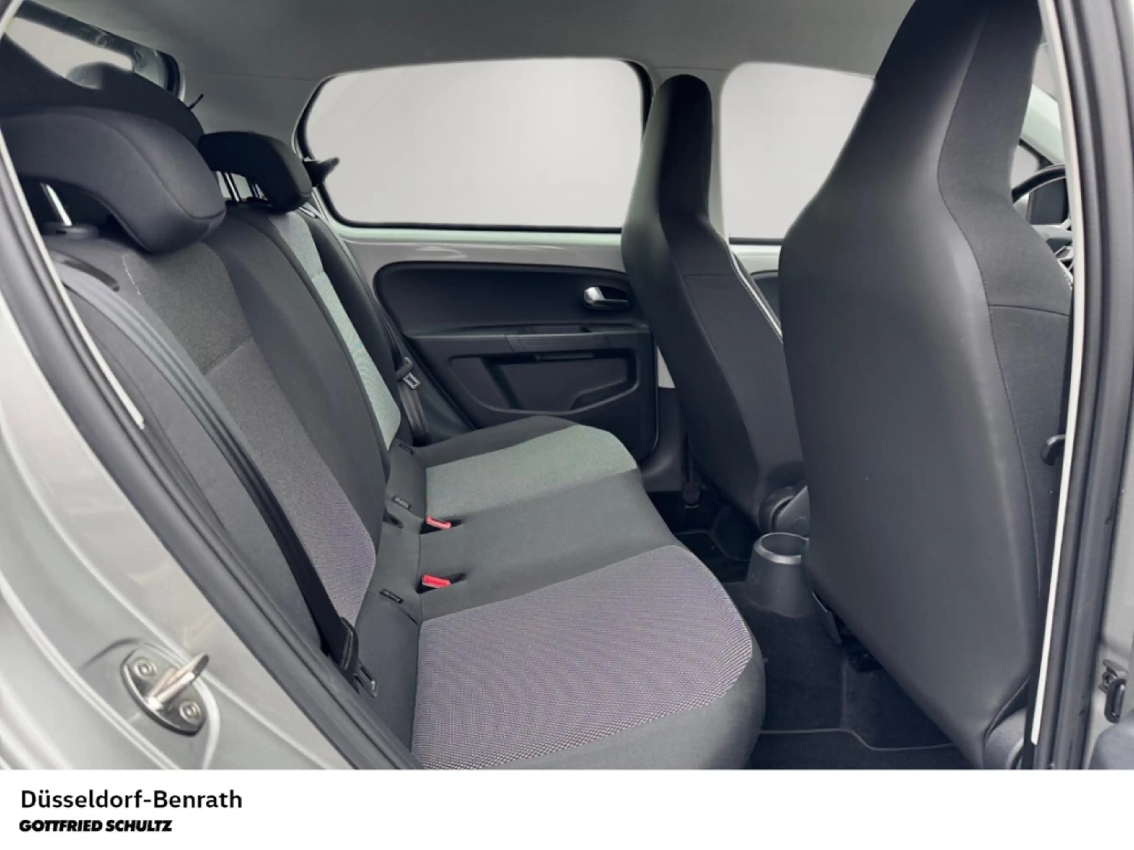 SEAT Mii Chic 1.0 TSI Klima Parkhilfe Sitzheizung — photo 6